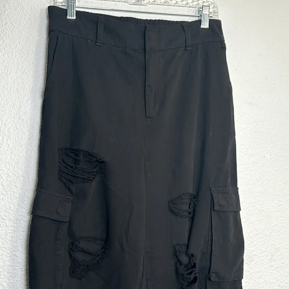Forever 21 Black Distressed Denim Jogger Womens Size Large NWT 100% Cotton - Picture 4 of 13